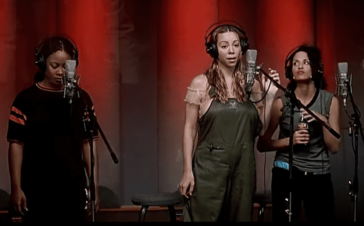 Screenshot of the movie Glitter