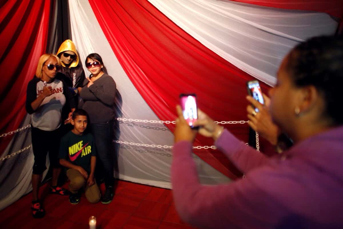 Unconventional Burial Customs facts