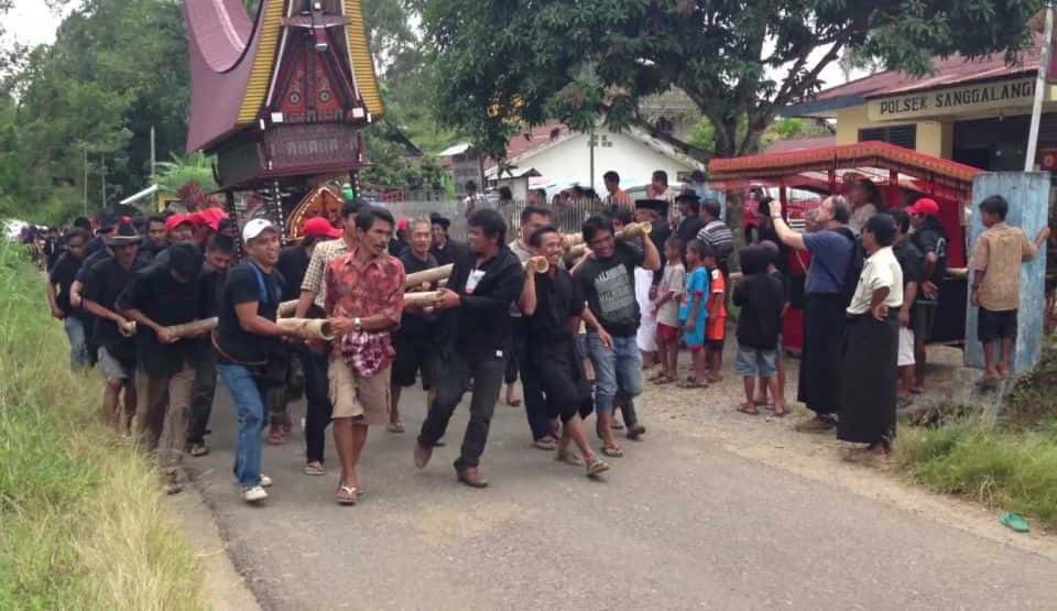 Unconventional Burial Customs facts