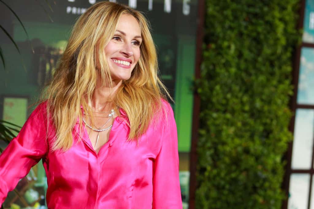 Julia Roberts attends the premiere of 'Homecoming'