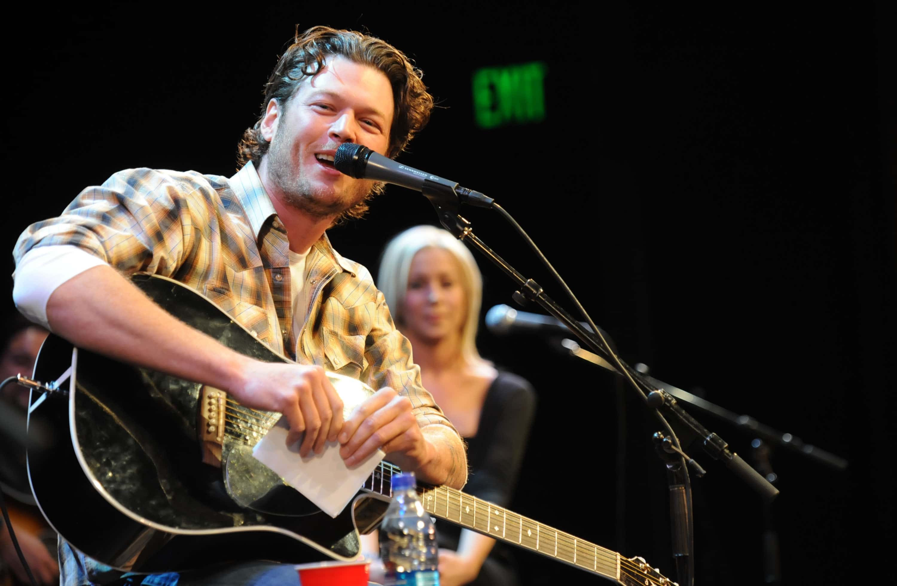 Recording artist Blake Shelton performs at the Craig Morgan Charity Event