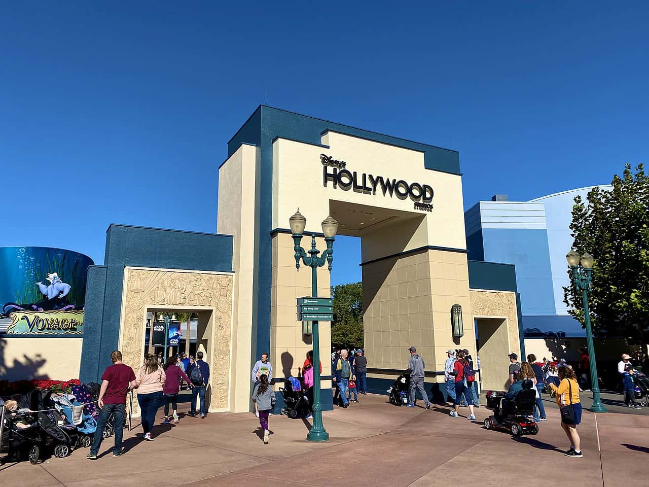 Disneyland And Walt Disney World facts