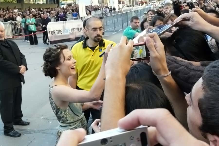 Actress Rachel McAdams arrives at "The Lucky Ones" premiere