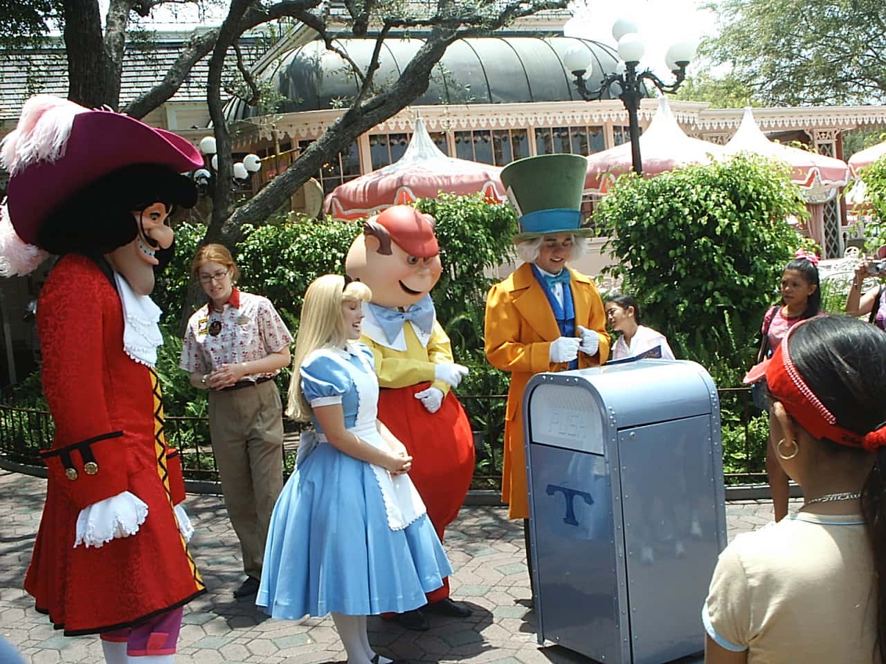Disneyland And Walt Disney World facts