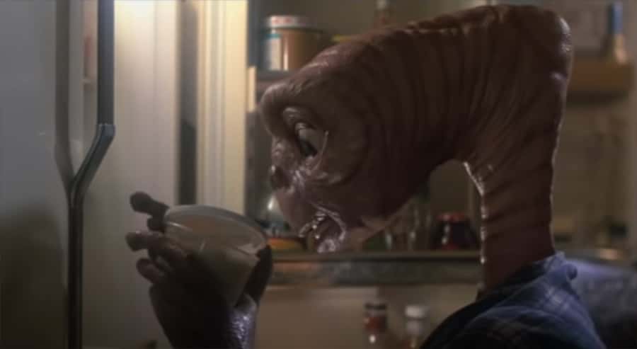 Screenshot from the movie E.T. the Extra-Terrestrial (1982)