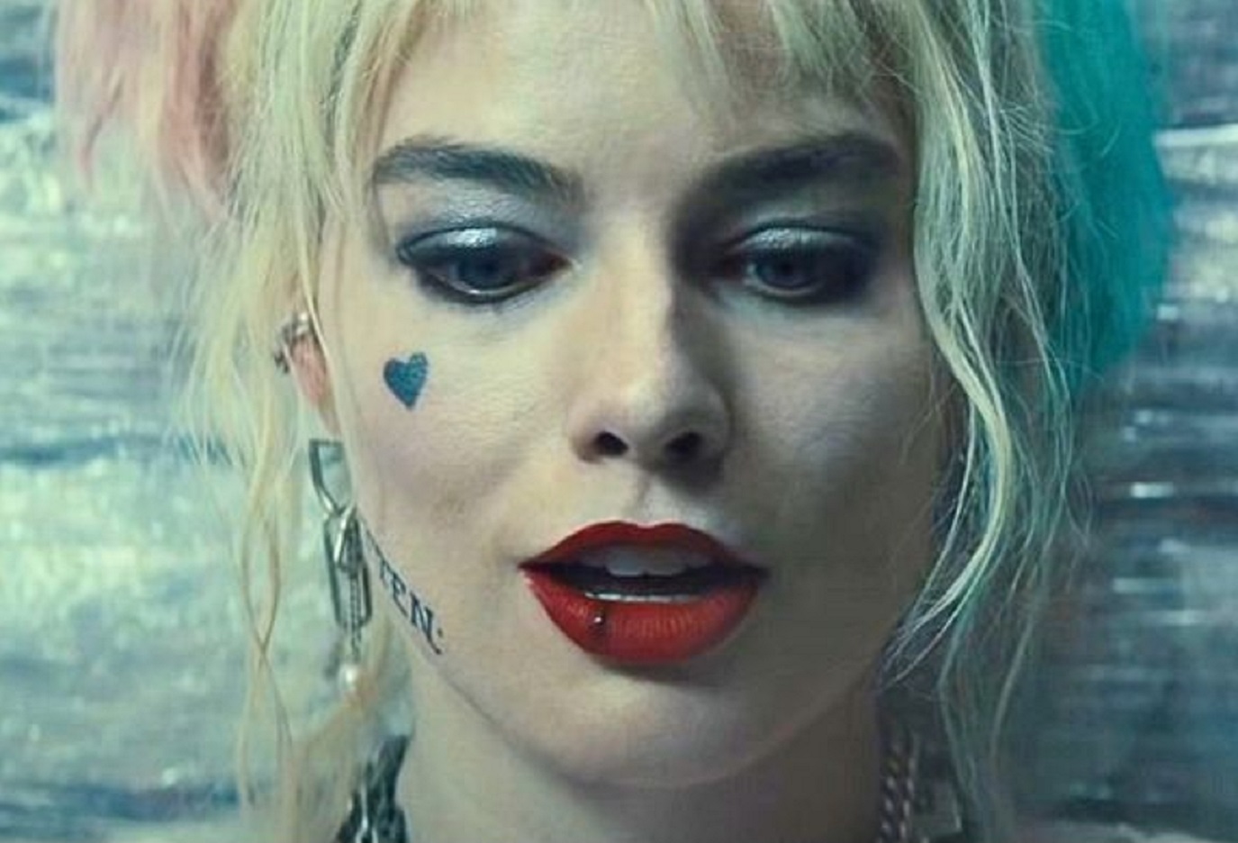 Screenshot of Margot Robbie from - Suicide Squad (2016)