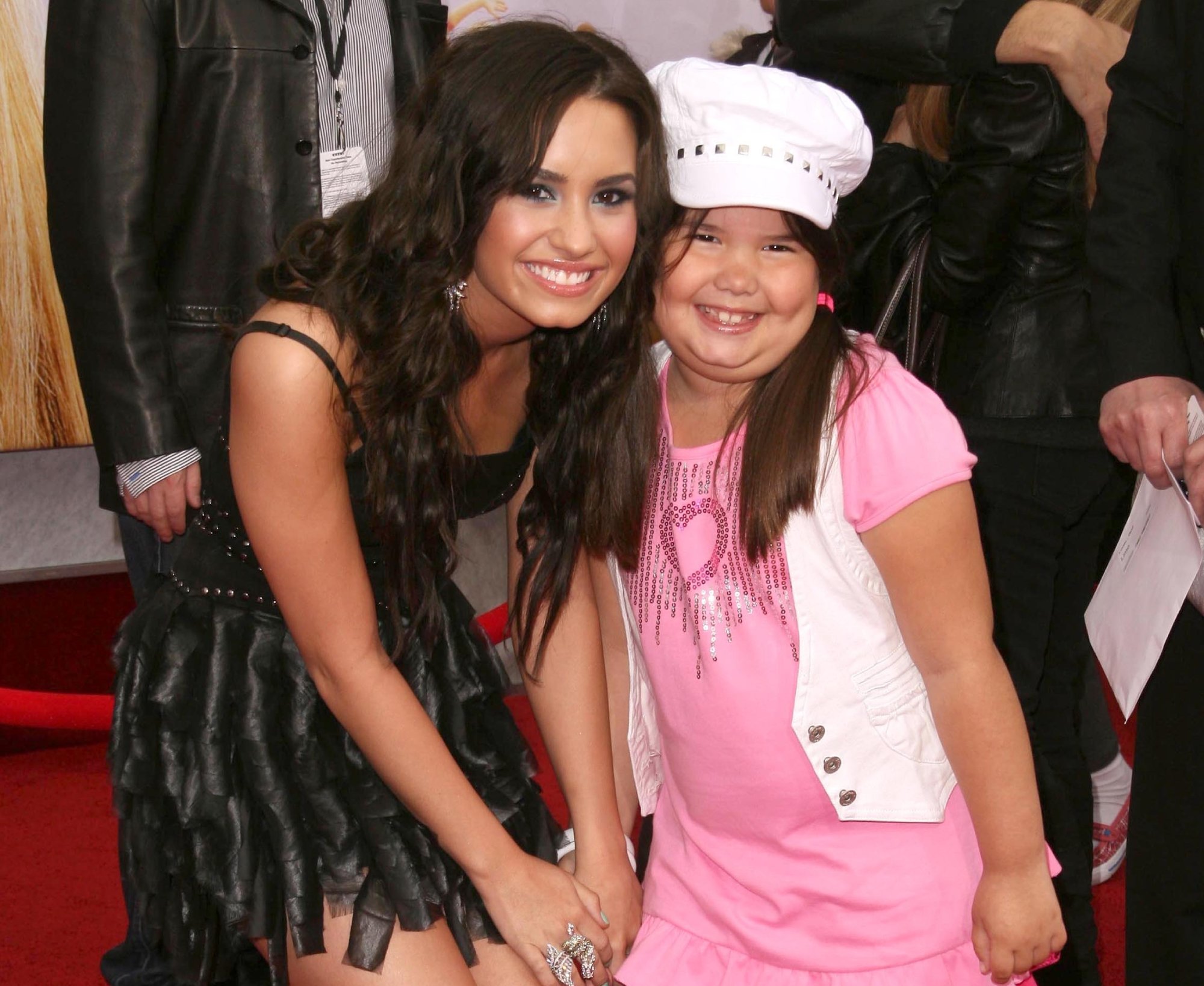 Demi Lovato and her sister