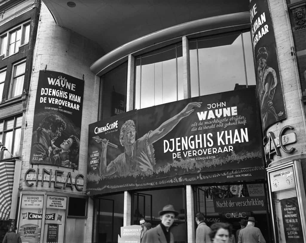 Promotional Banner for the movie The Conqueror with John Wayne and Susan Hayward on a Cinema in Amsterdam