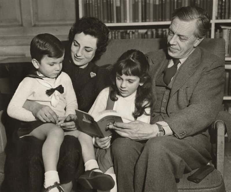 Daniel Day-Lewis facts