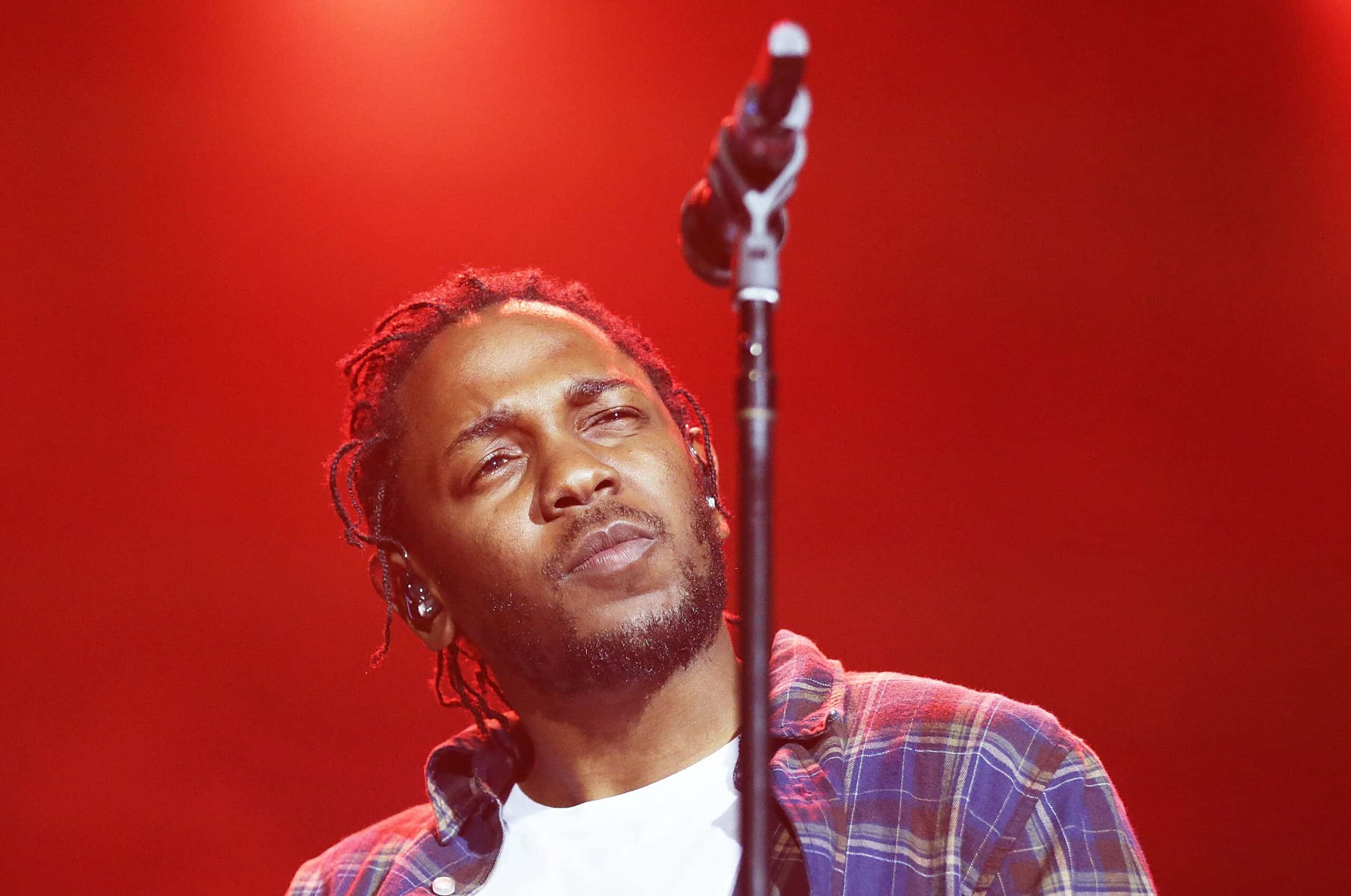 Kendrick Lamar performs live for fans