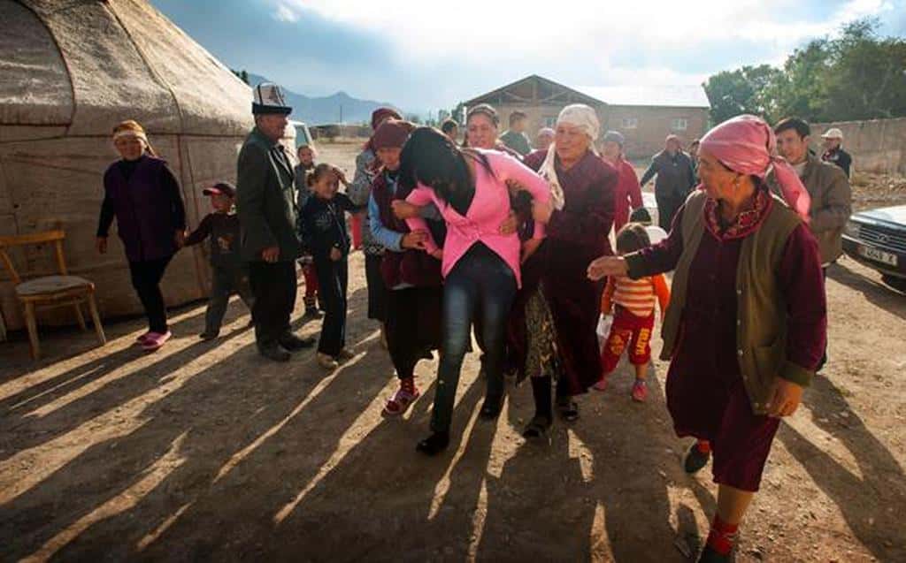 Bizarre Courtship Rituals Facts