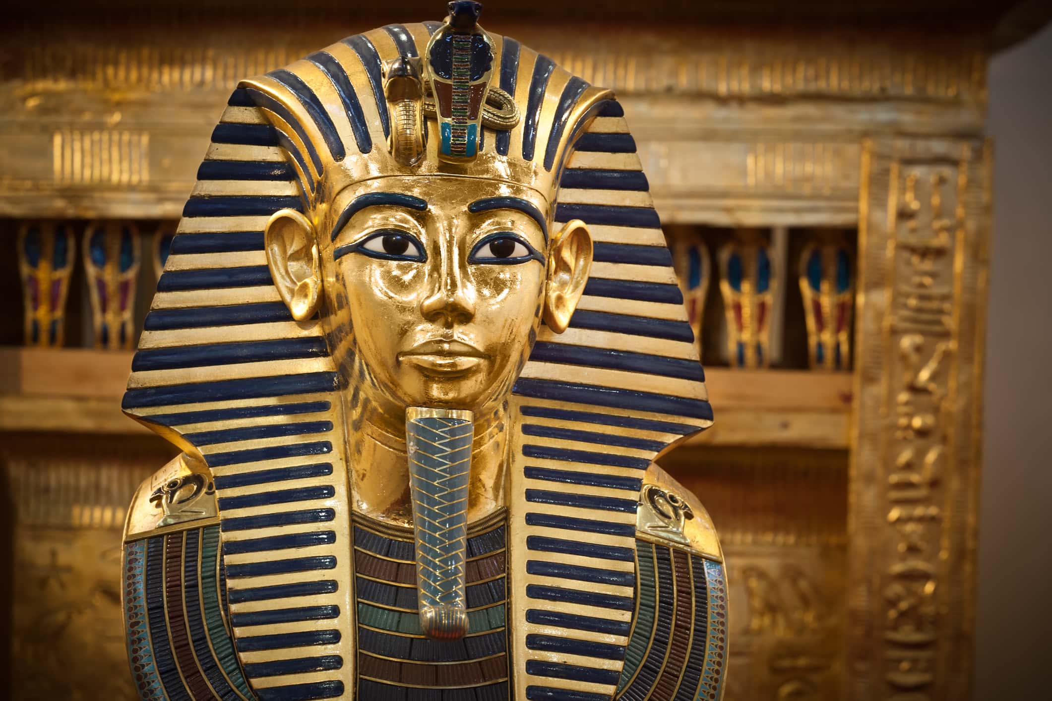 Modern copy of Tutankhamun's funerary mask