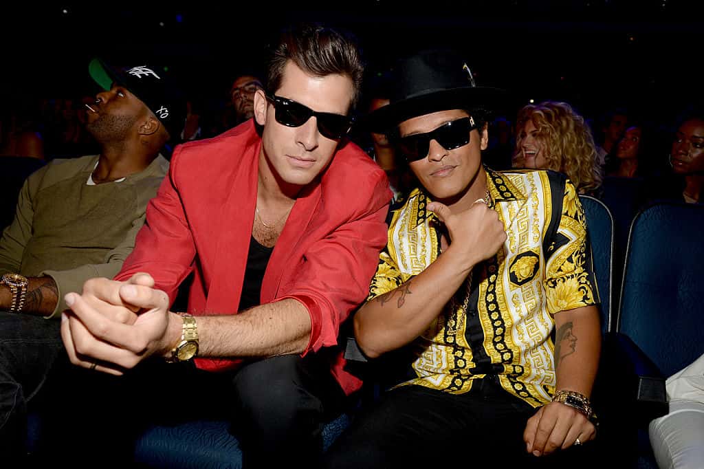 Mark Ronson and Bruno Mars attend the 2015 MTV Video Music Awards
