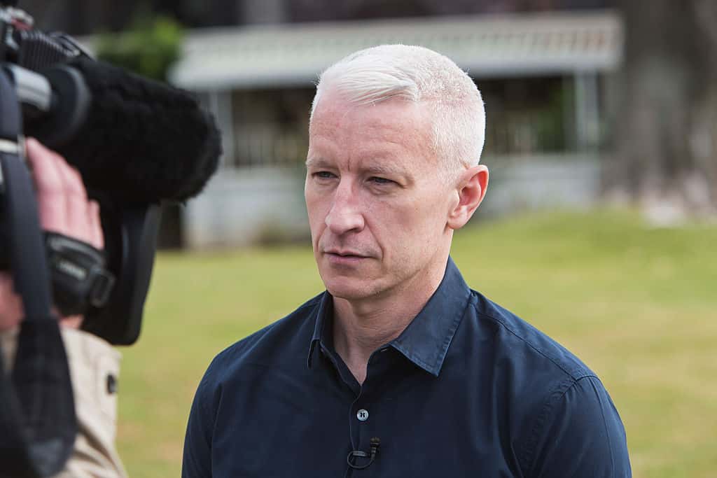 Anderson Cooper reporting in front of the Farook residence in Redlands, CA. - 2015