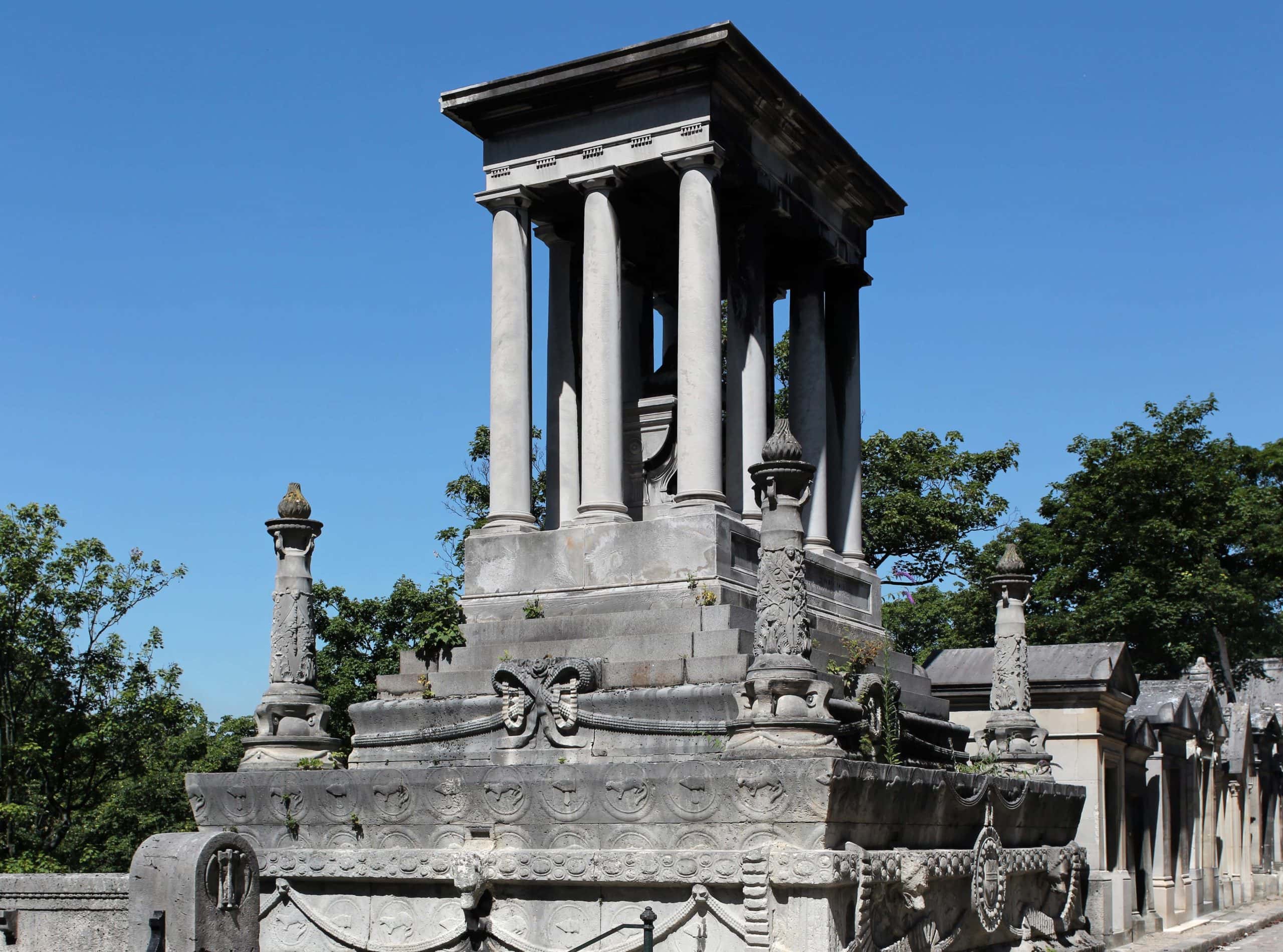 Mysterious Burial Sites facts