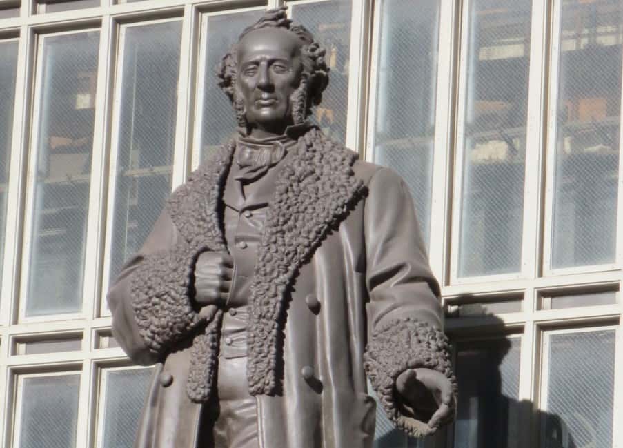 Anderson Cooper Facts