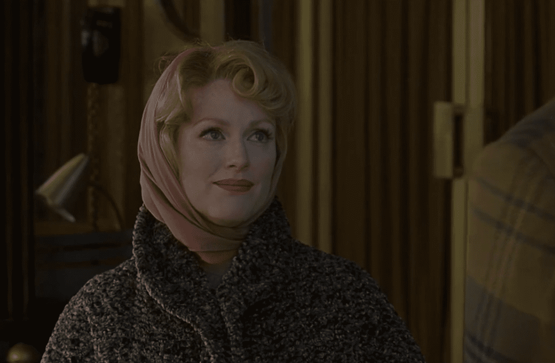Screenshot from the film Far from Heaven (2002)