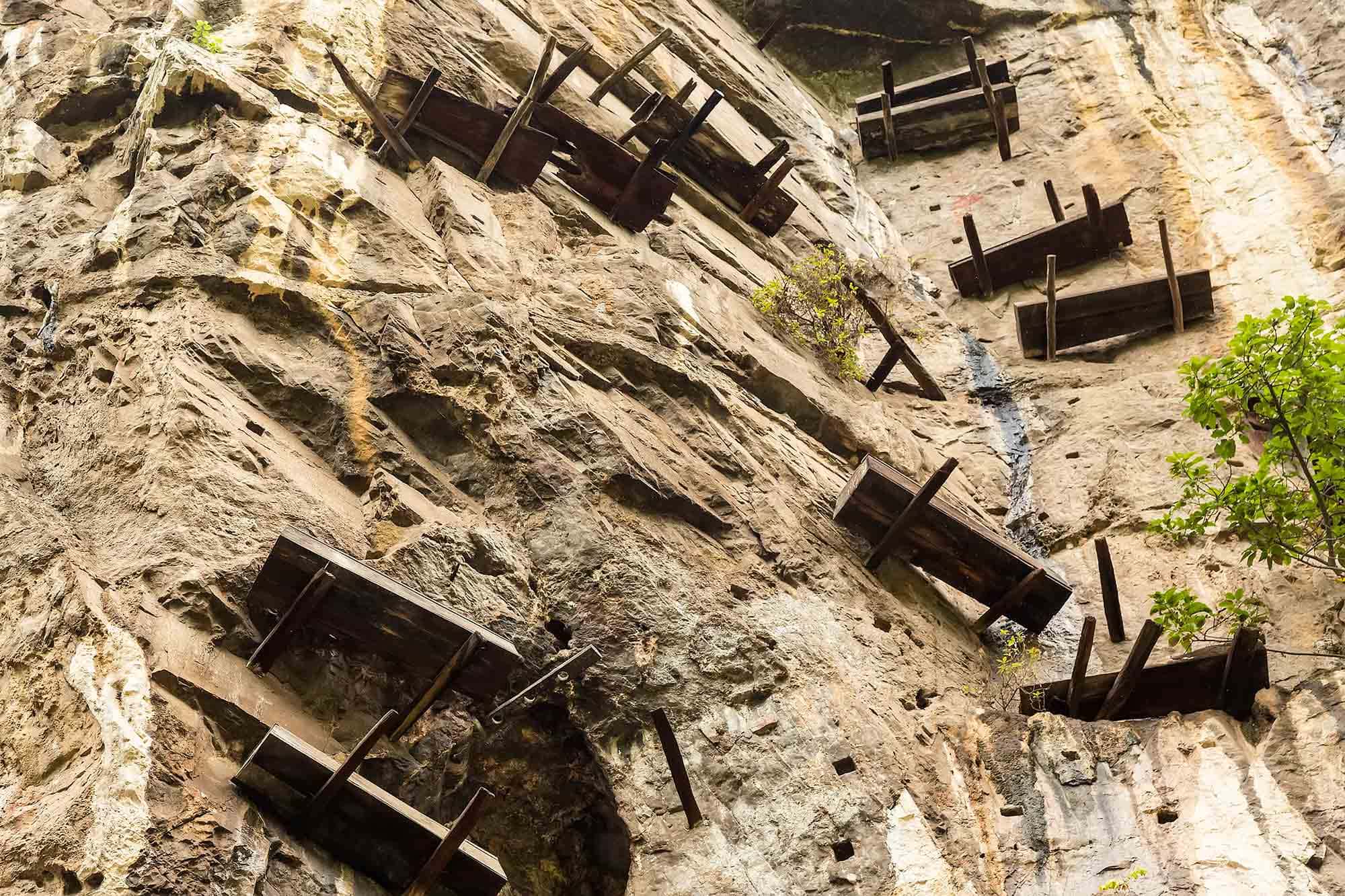 Mysterious Burial Sites Facts