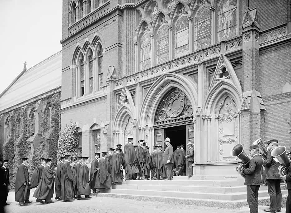 Harvard University facts