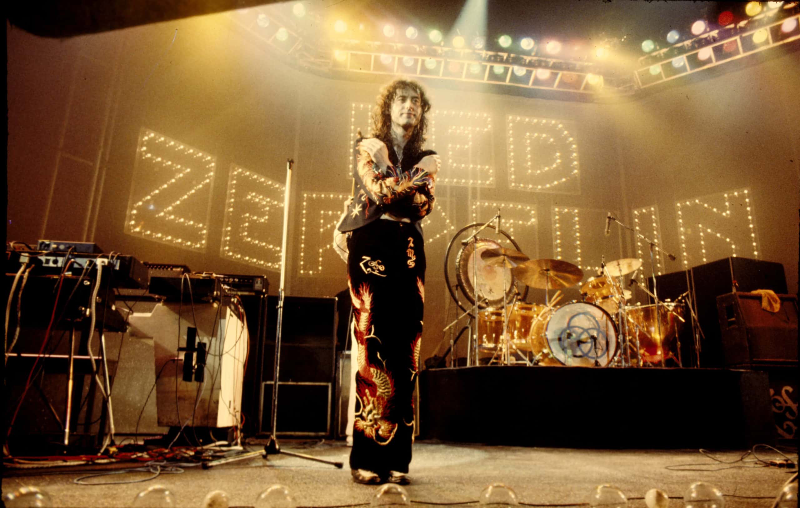 Led Zeppelin, Jimmy Page performing