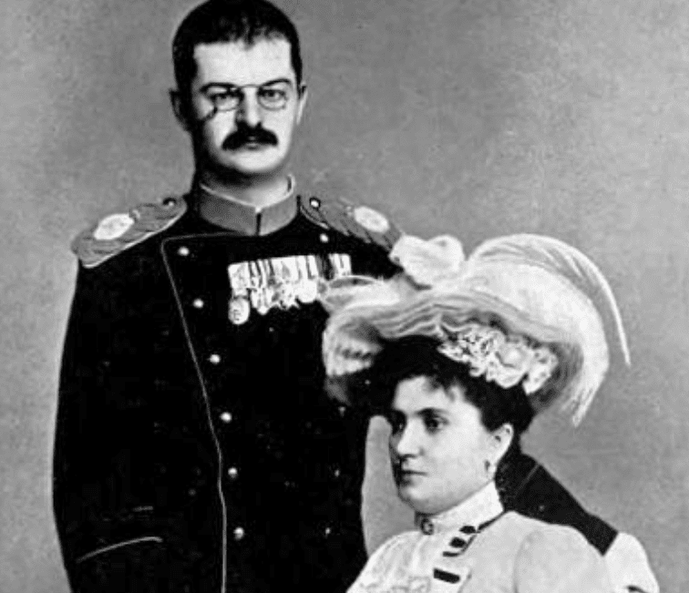 Messed Up Love stories Facts