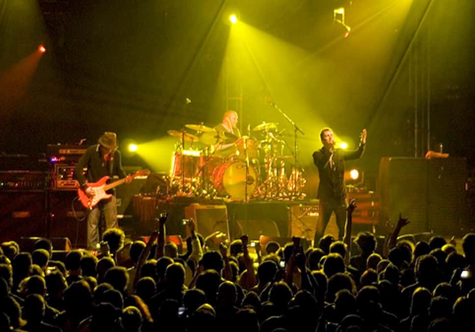 The Verve performing