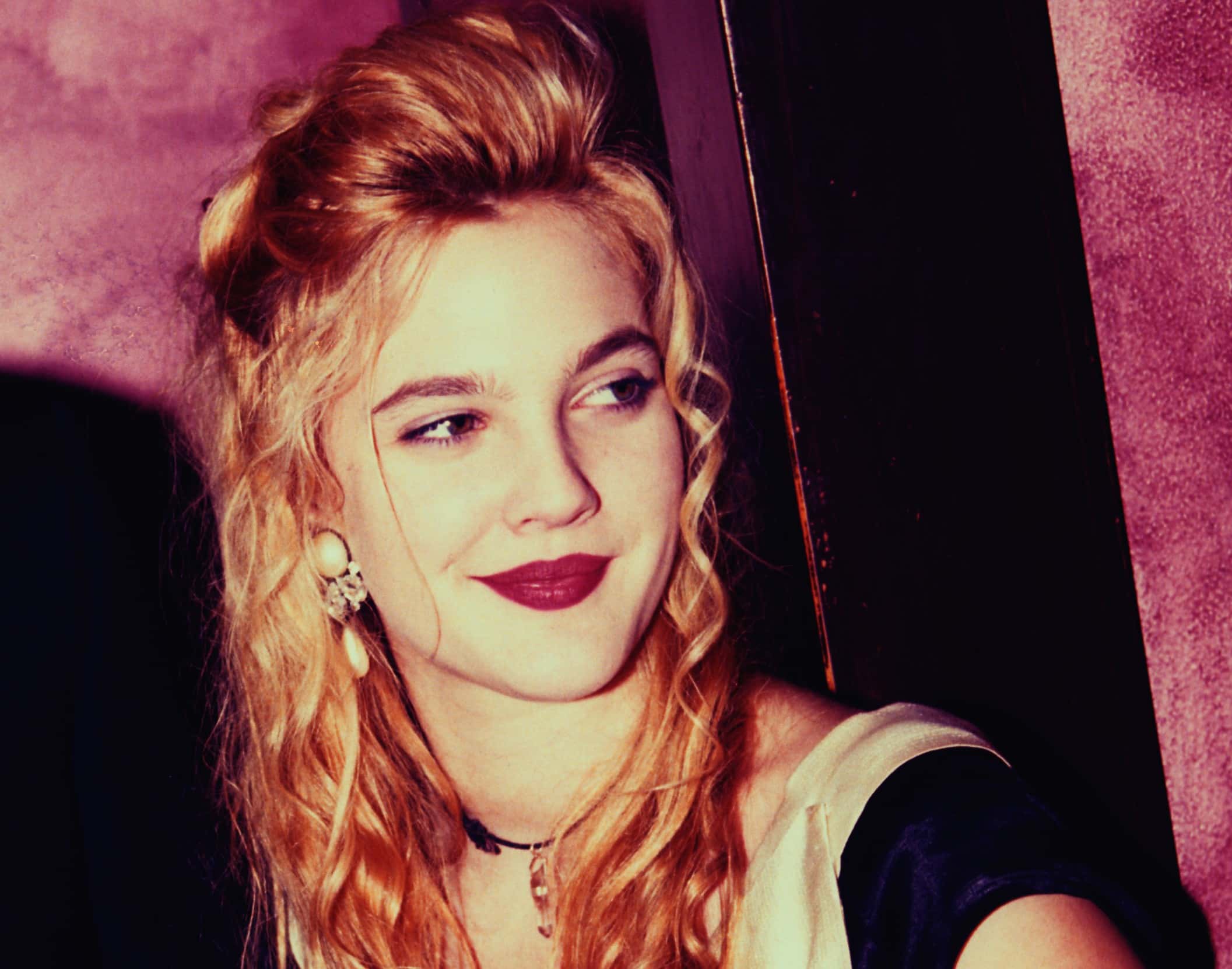 Drew Barrymore leaves Roxbury nightclub