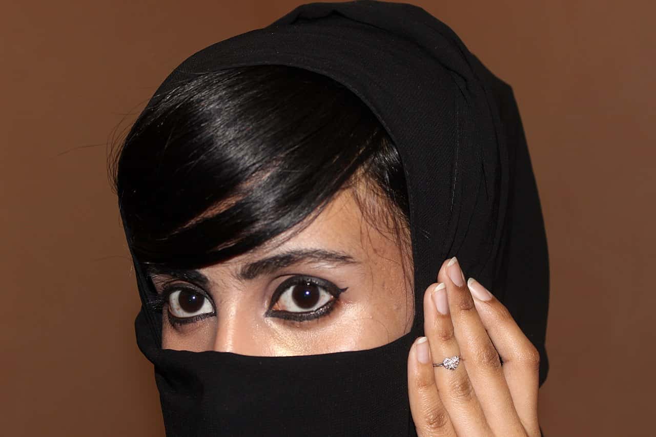 Lies And Deception Facts