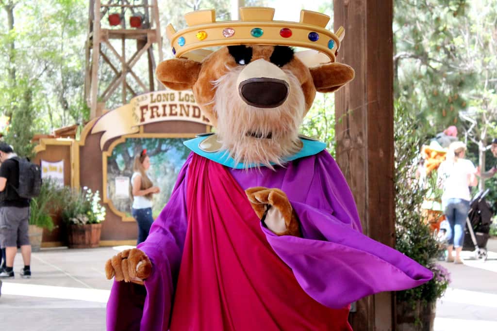 Disney Employees the Weirdest Thing They’ve Seen facts