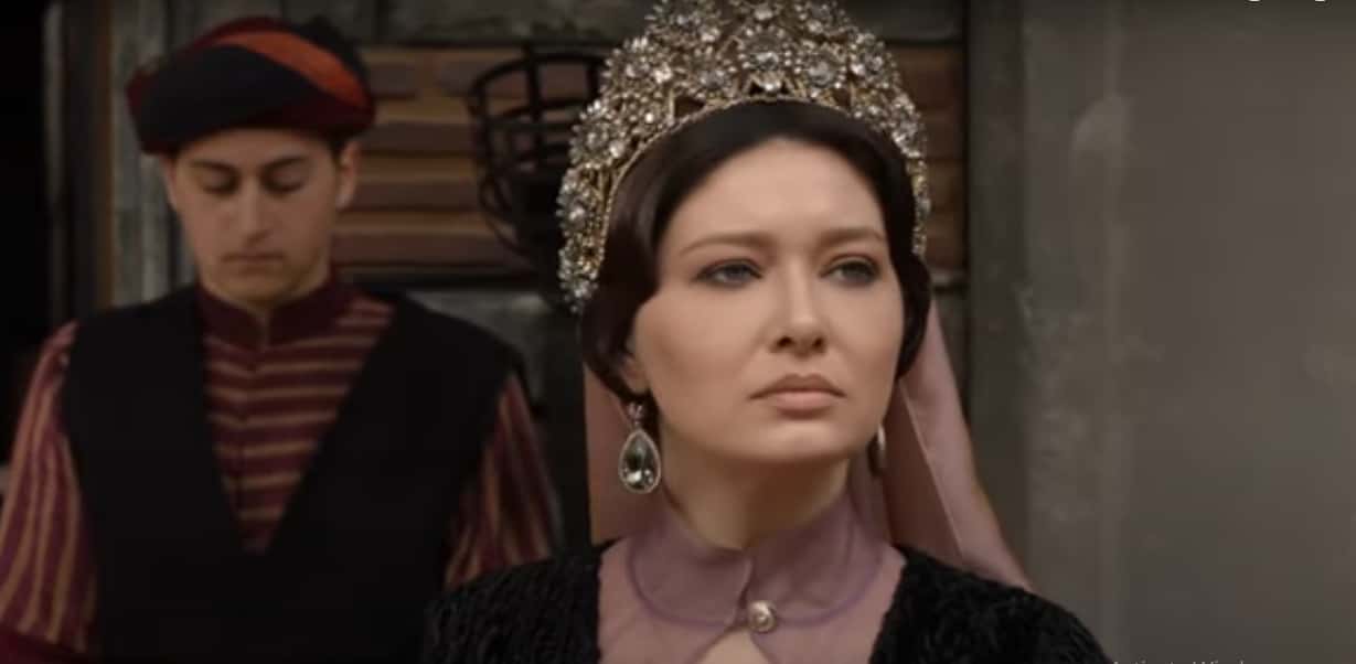 A screenshot of the TV Show Magnificent Century: Kosem