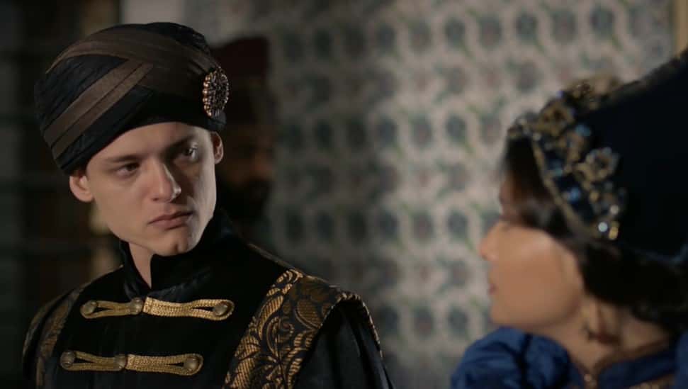 A screenshot of the TV Show Magnificent Century: Kosem