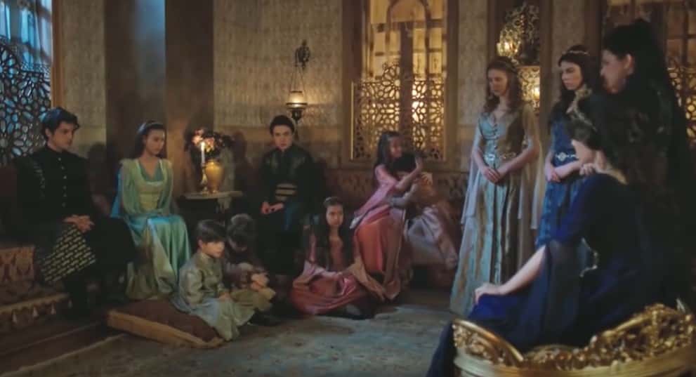 A screenshot of the TV Show Magnificent Century: Kosem