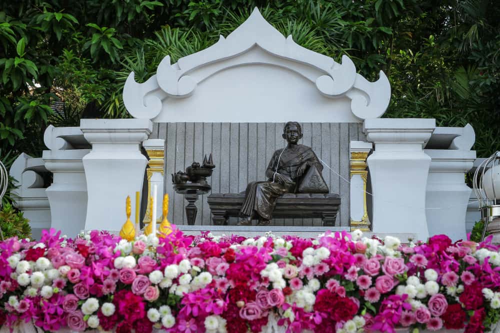 Historical Royal Scandals Facts