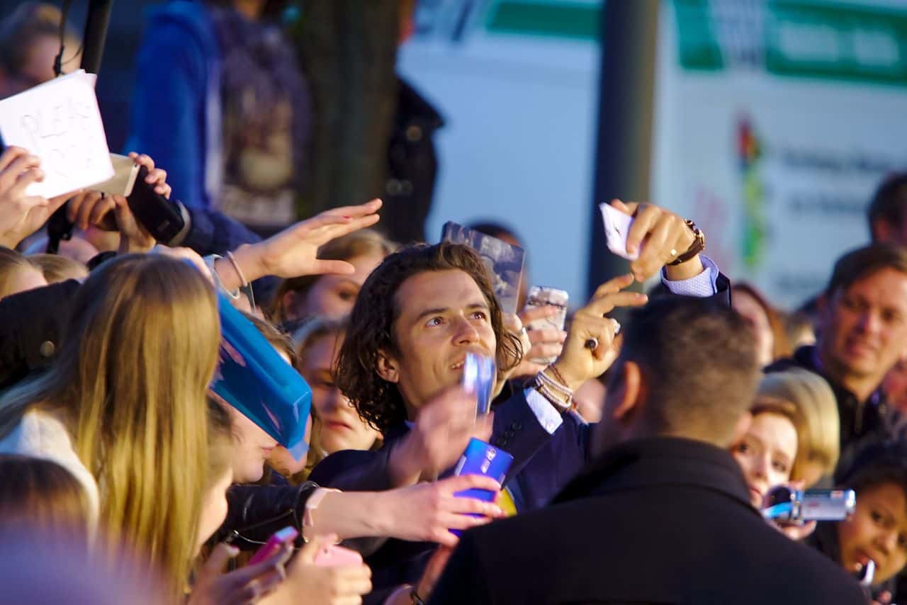 Orlando Bloom meeting with fans