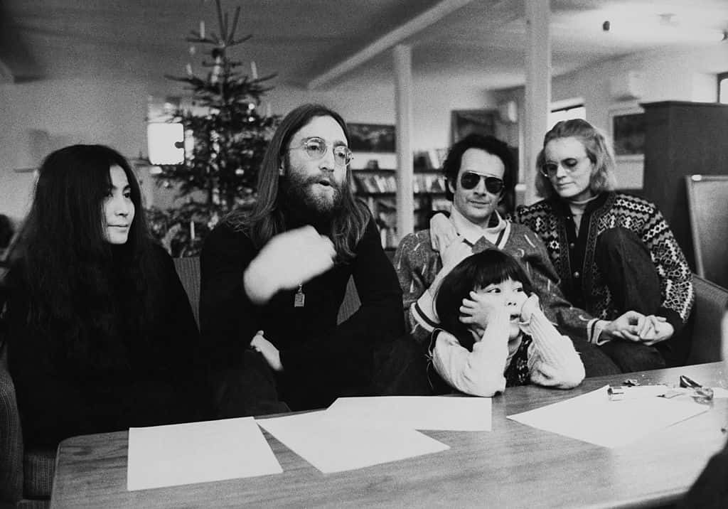 Portrait Of John Lennon And Yoko Ono With Daughter Kyoko And With Anthony Cox