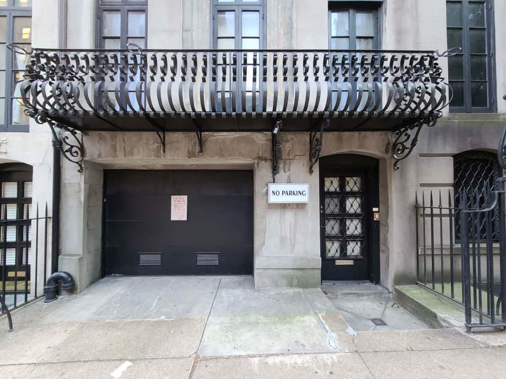 Mary-Kate And Ashley Olsen Twins Facts