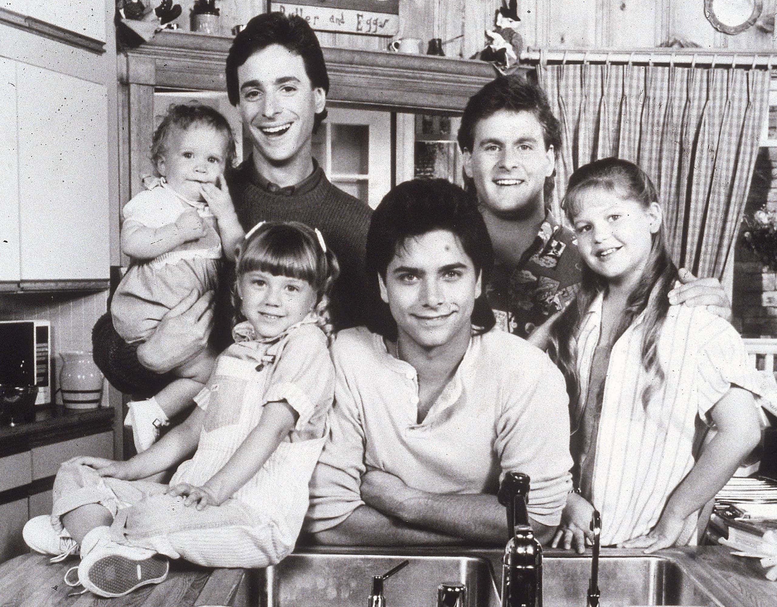 Promotional portrait of the cast of the television series, 'Full House,