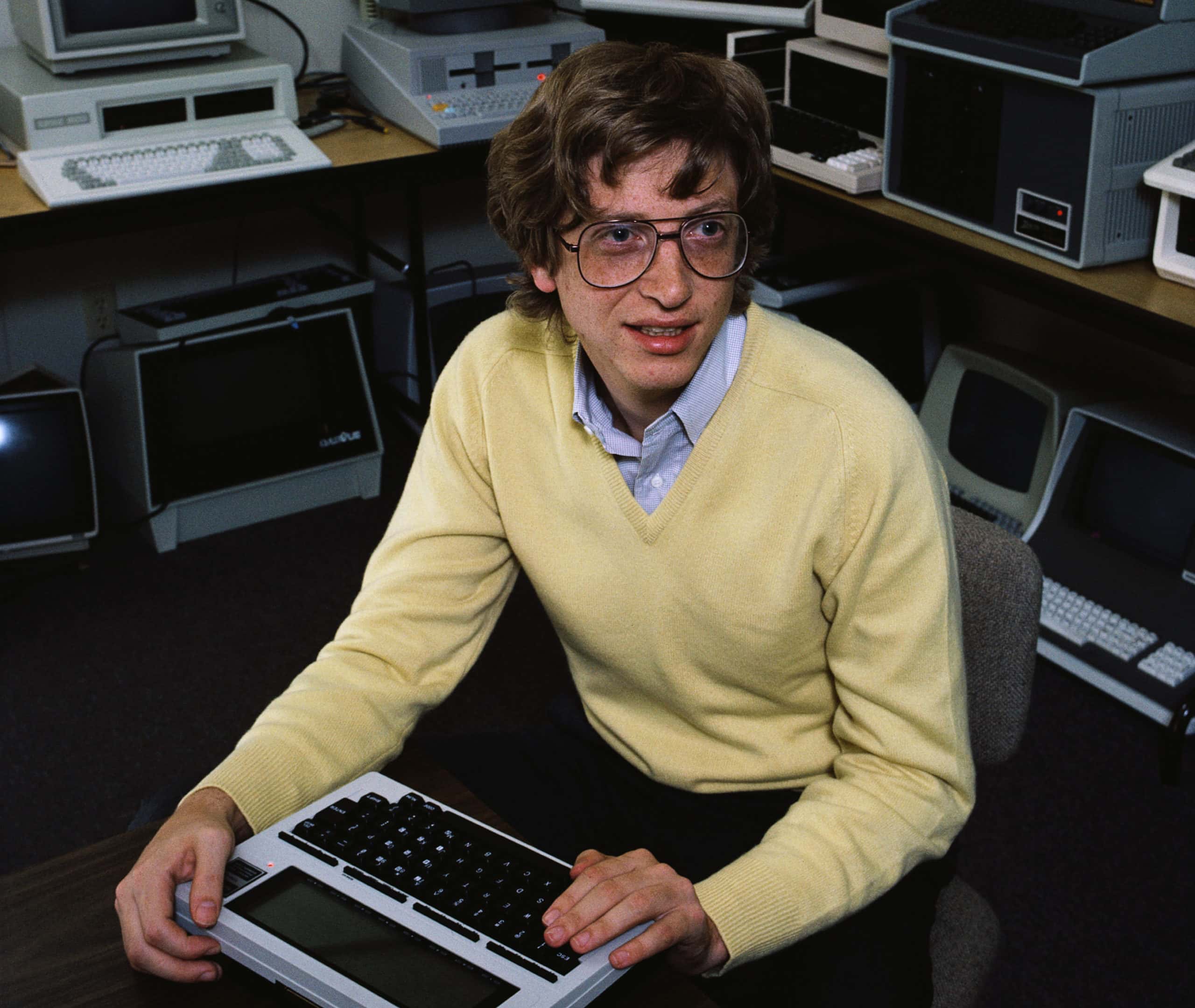 Portrait Photo of Microsoft Co-founder Bill Gates in beiger outfit