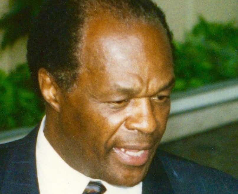 Scandals of the 1990s facts