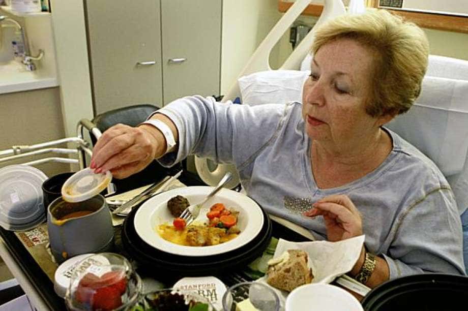 eating in hospital