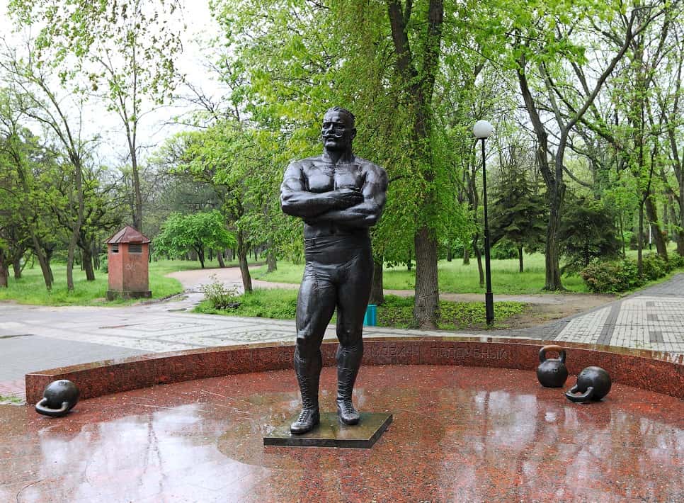 The World’s Strongest People Facts