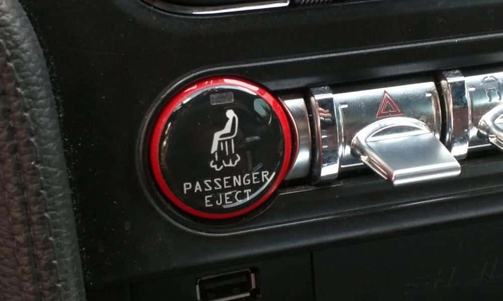 Flight Attendants Describe Their Worst Passenger Stories Facts