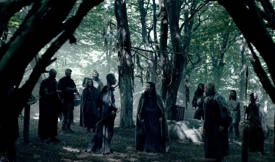 Boudica, Warrior Queen speaking with soldiers