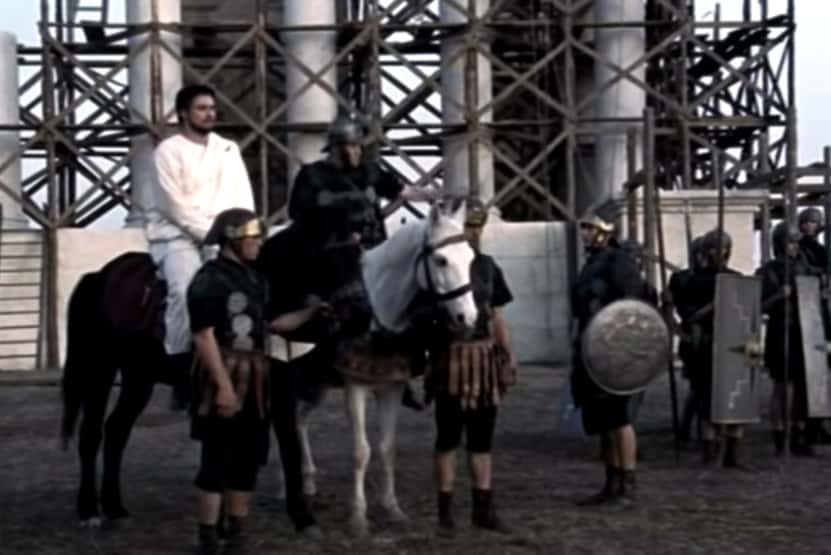 Roman soldiers and general getting 