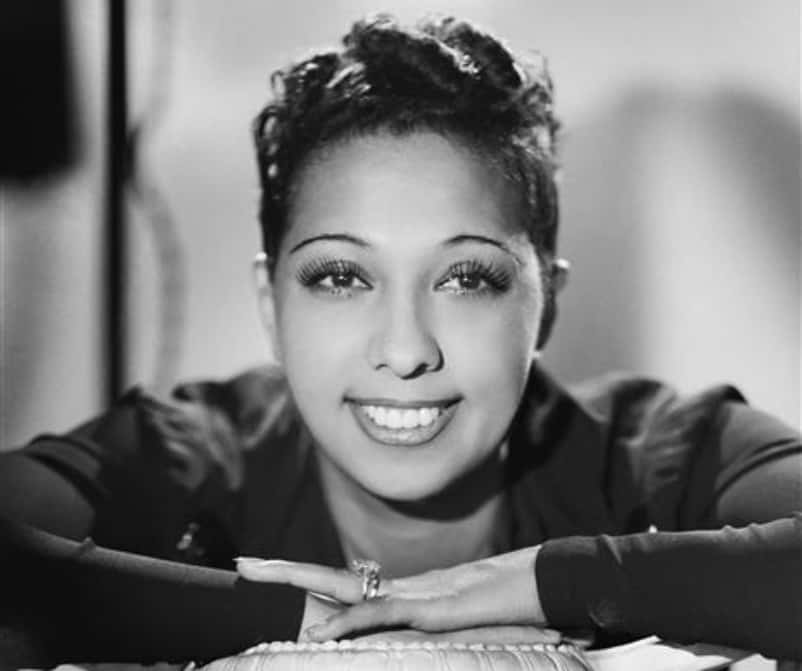 Joséphine Baker in 1940, Studio Harcourt photography