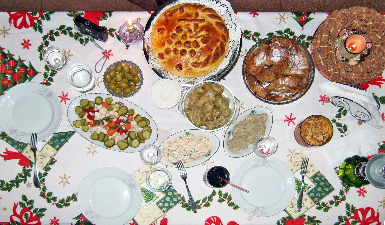 Bulgarian_Christmas_eve_table.jpg