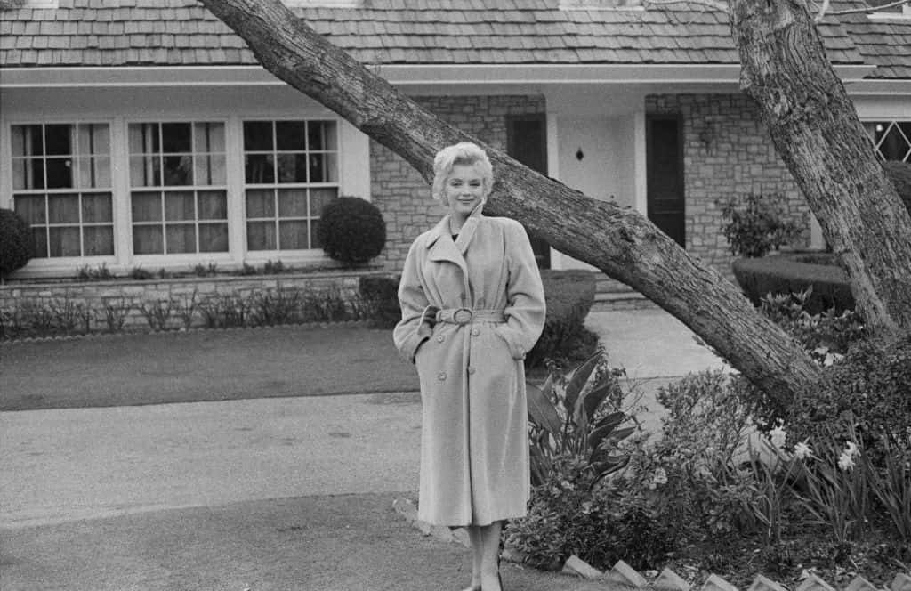 Marilyn Monroe Outside Her Home.