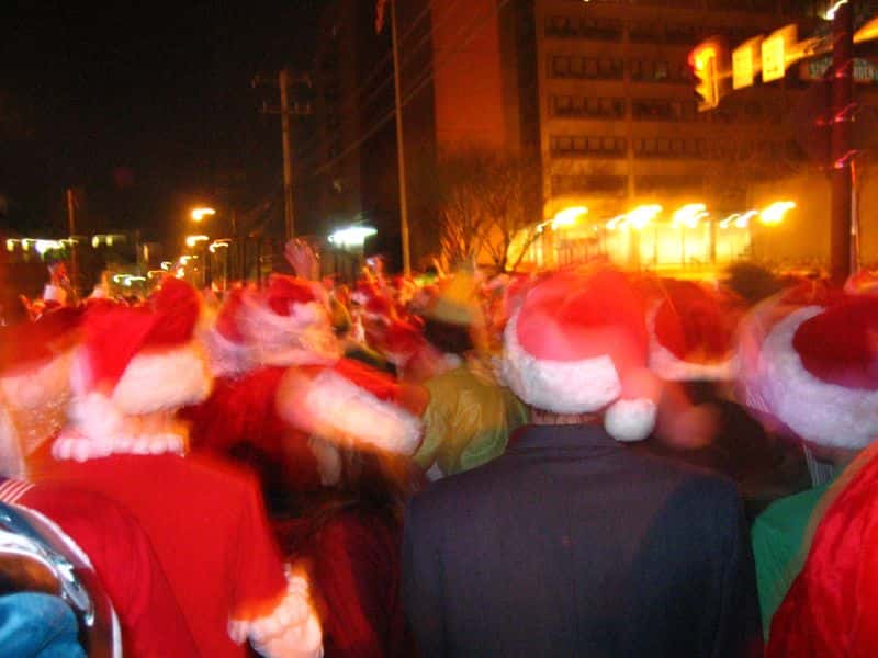 Running_of_the_Santas.jpg