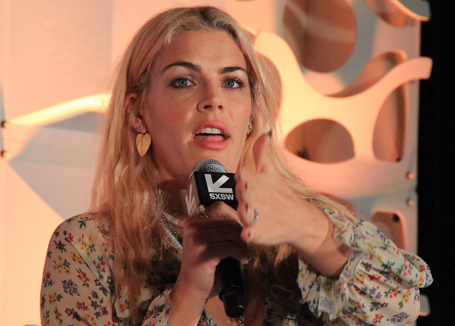 Photo of Actress Busy Philipps talking to the audience
