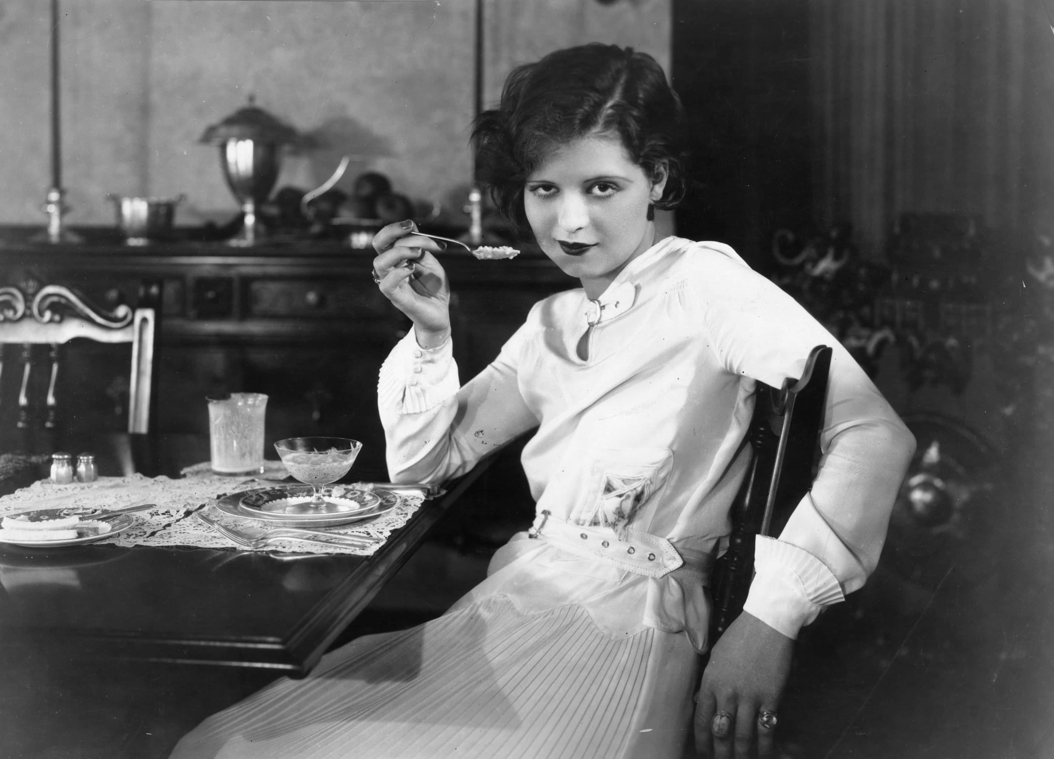 Clara Bow facts